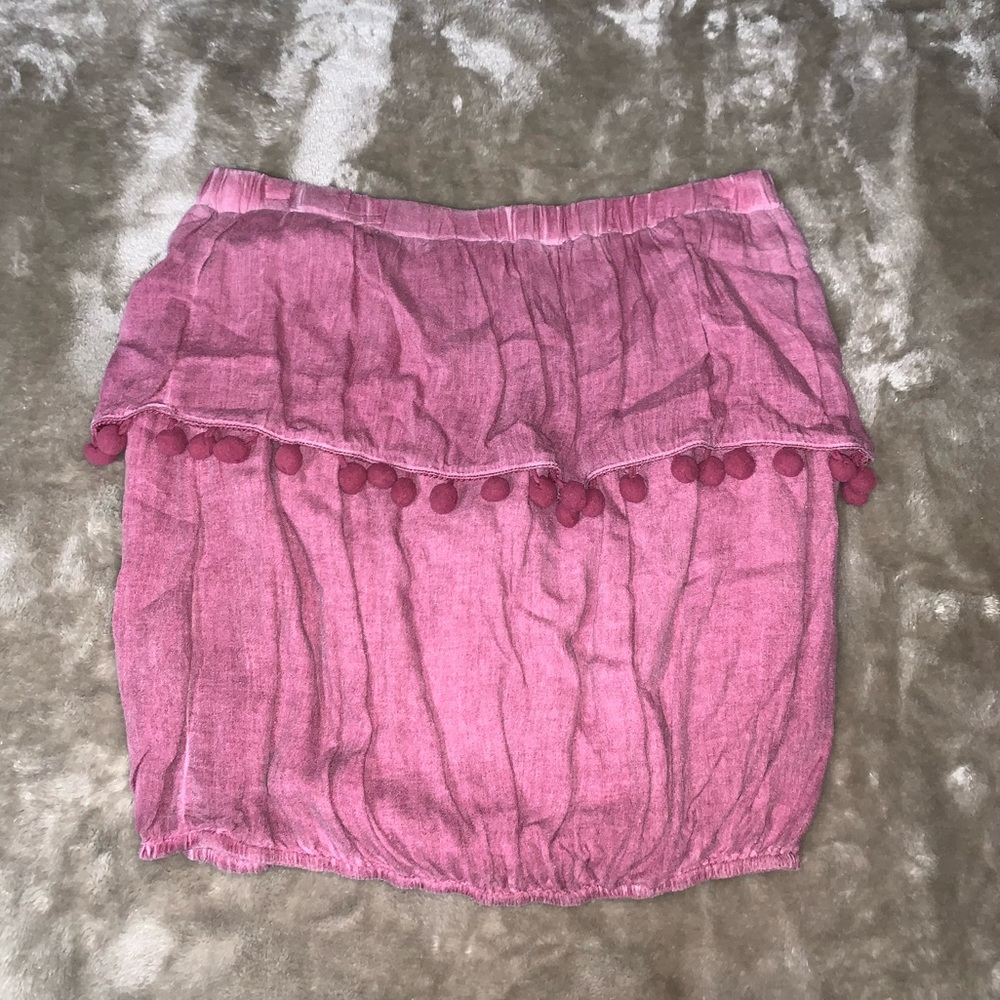 Super cute mauve Pom Pom tube top size M